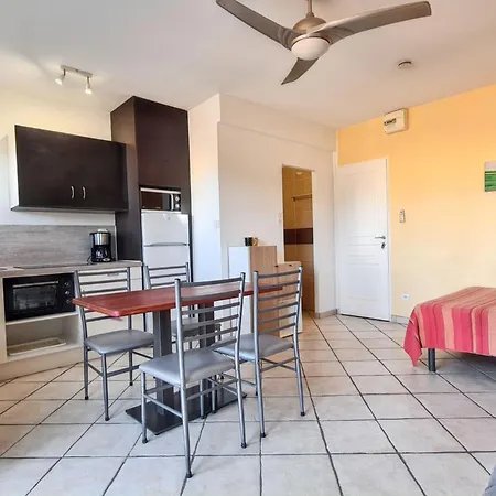 A Avec Barbecue - 22 M² Appartement *