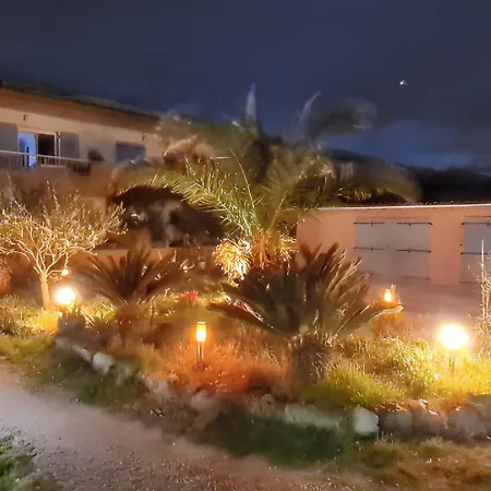 A Avec Barbecue - 22 M² * Hyeres